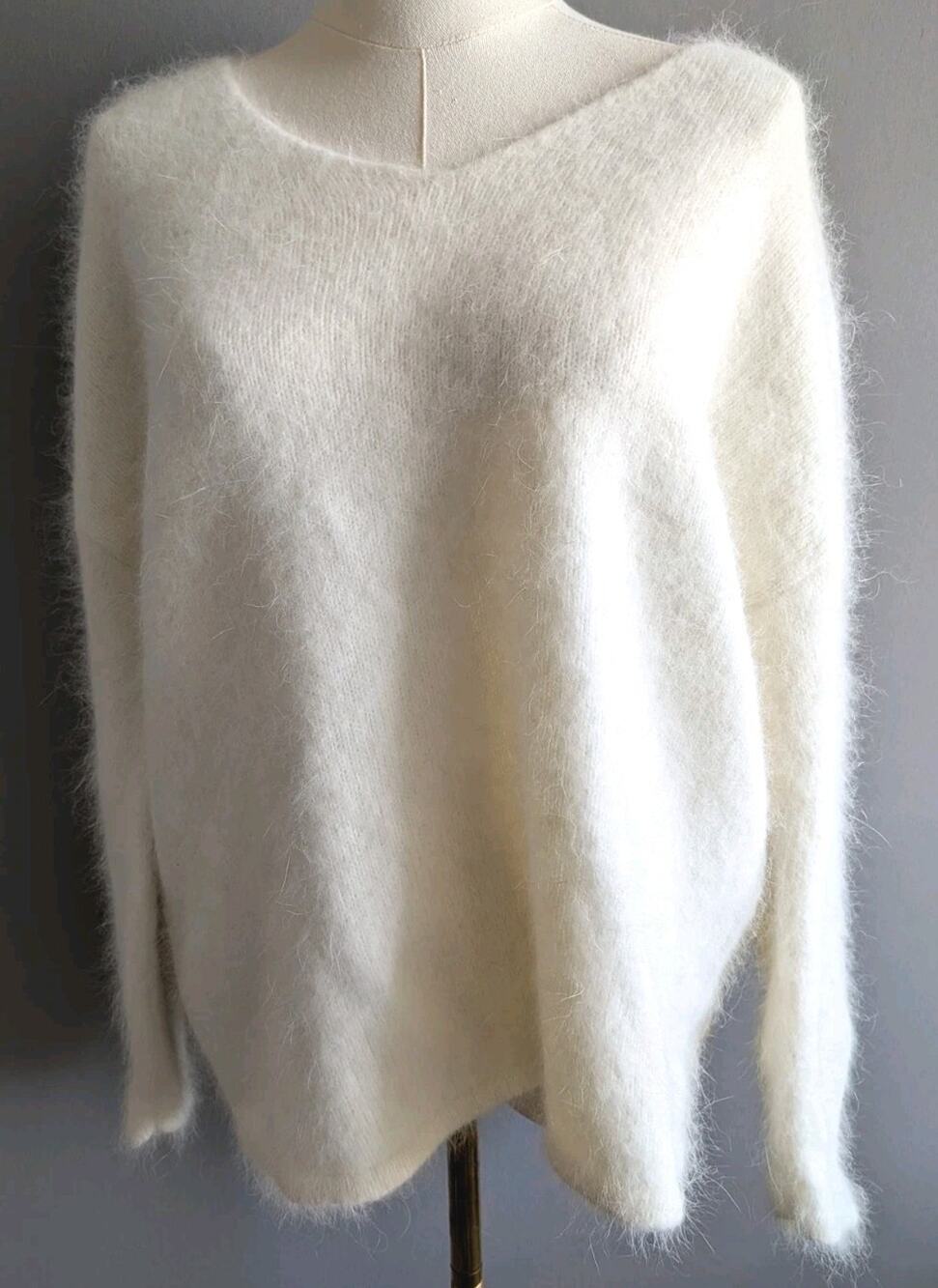 Lumine Paris Alpaca Wool Blend Sweater Ivory Fuzzy V Neck Oversized Luxury Soft